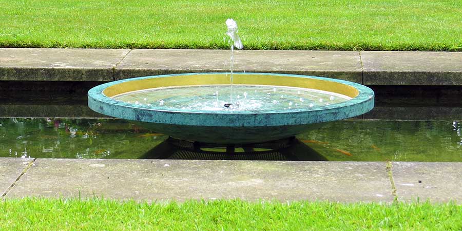 Ekho water fountain - for ponds or as a self contained water feature