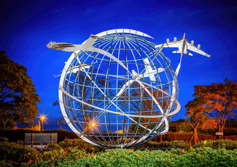 David Harber public sculpture at Raf Brize Norton
