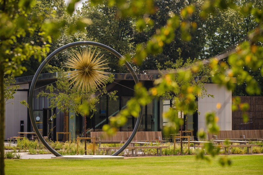 Starburst public sculpture at Harwell