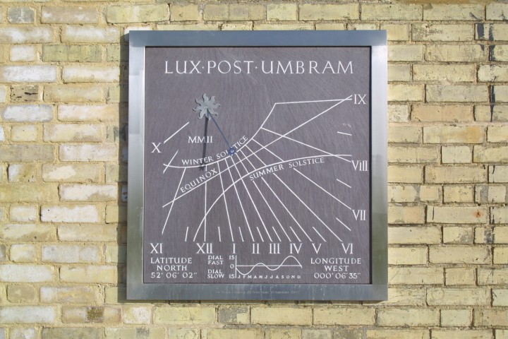 vertical wall sundial slate lettercut scaled